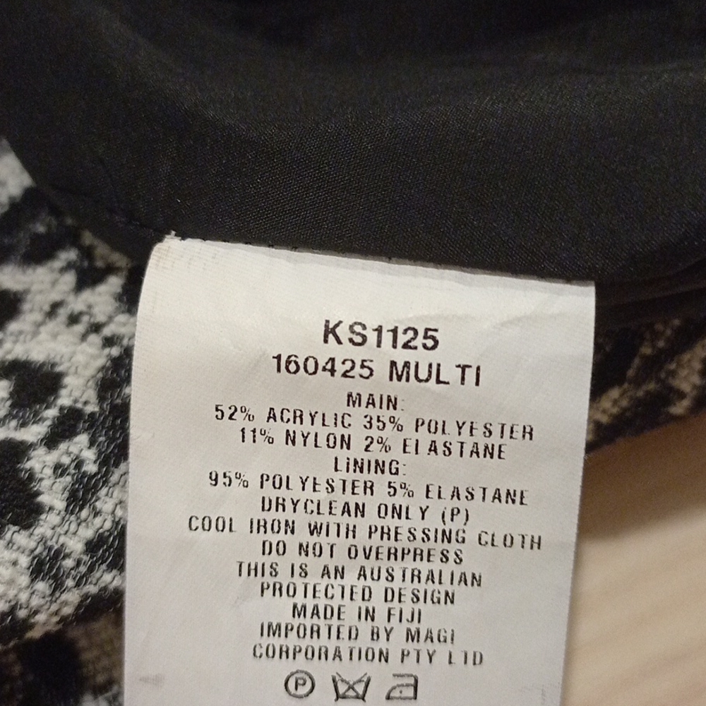 KOOKAI Wynona Textured Animal Print Black White High Waisted Mini Skirt - Picture 14 of 15